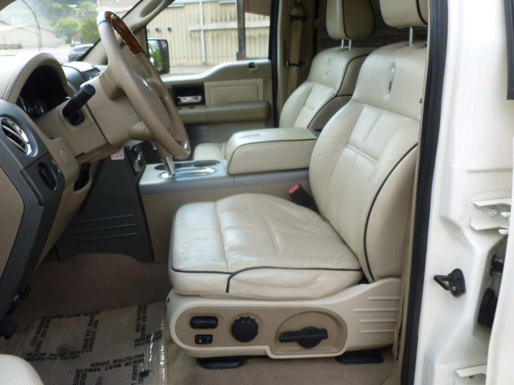 Lincoln Mark LT Vehicle Image 06