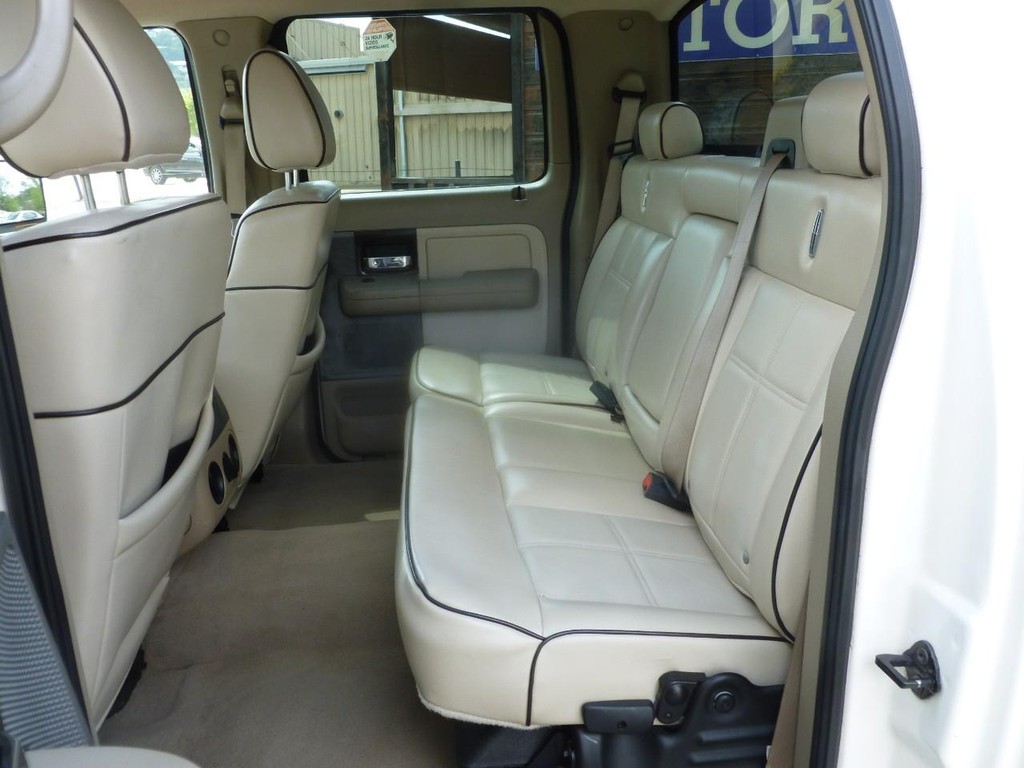 Lincoln Mark LT Vehicle Image 07