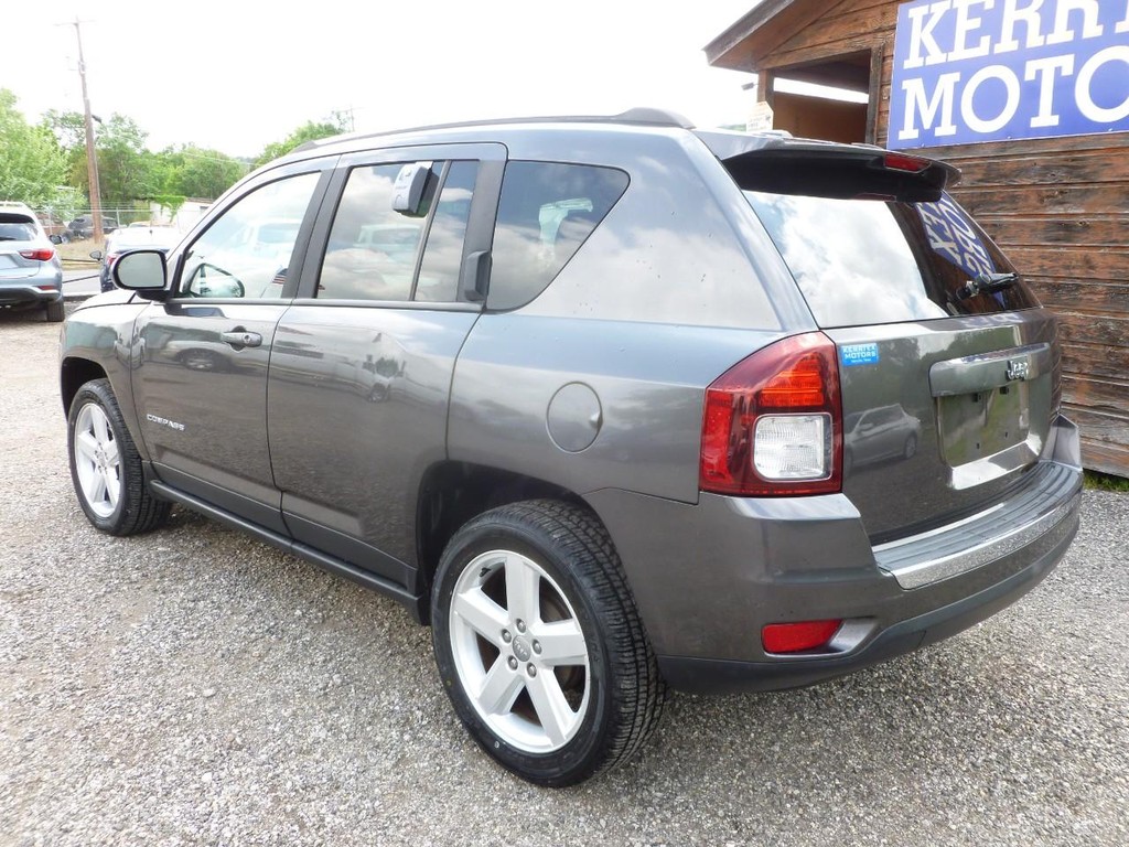 Jeep Compass Vehicle Image 02
