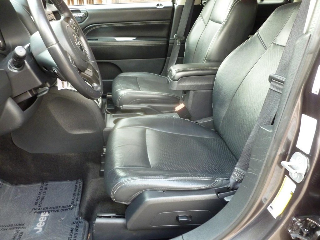 Jeep Compass Vehicle Image 06