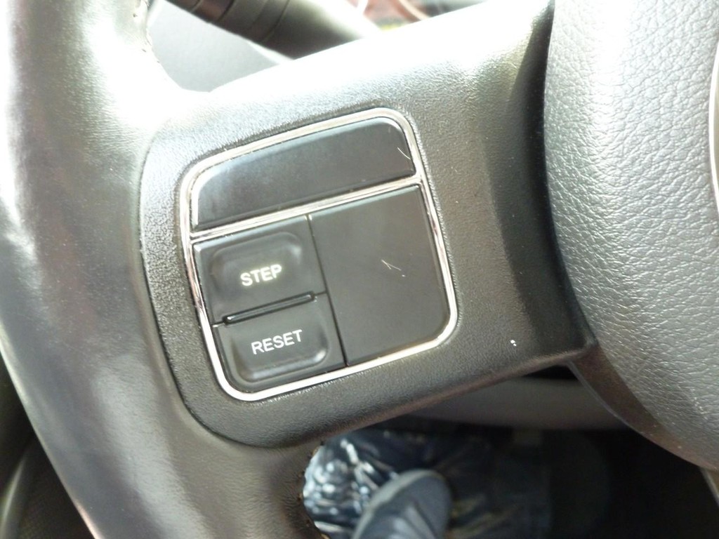 Jeep Compass Vehicle Image 11