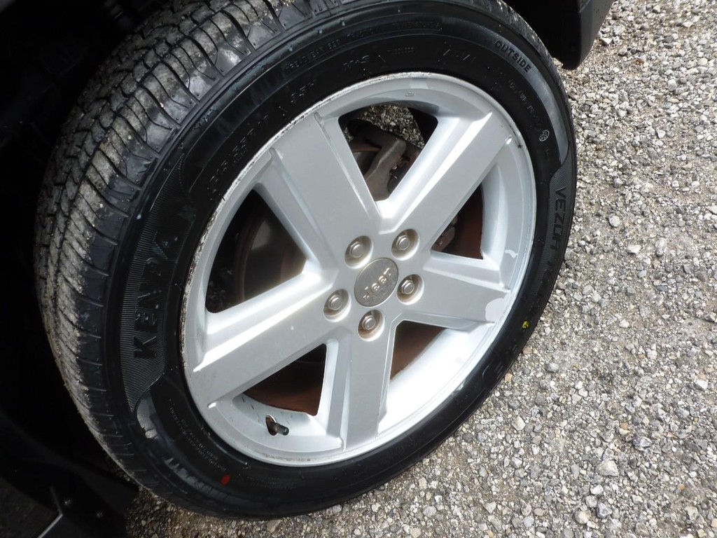 Jeep Compass Vehicle Image 26
