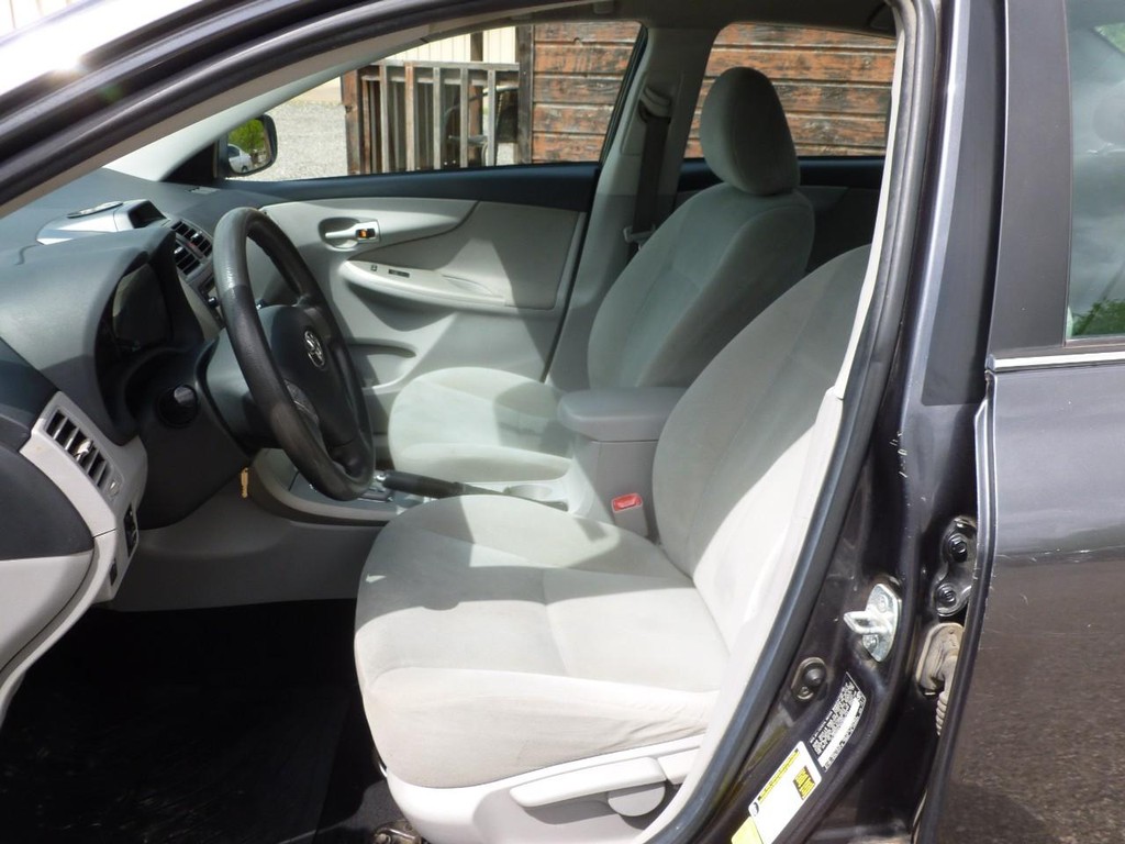 Toyota Corolla Vehicle Image 06