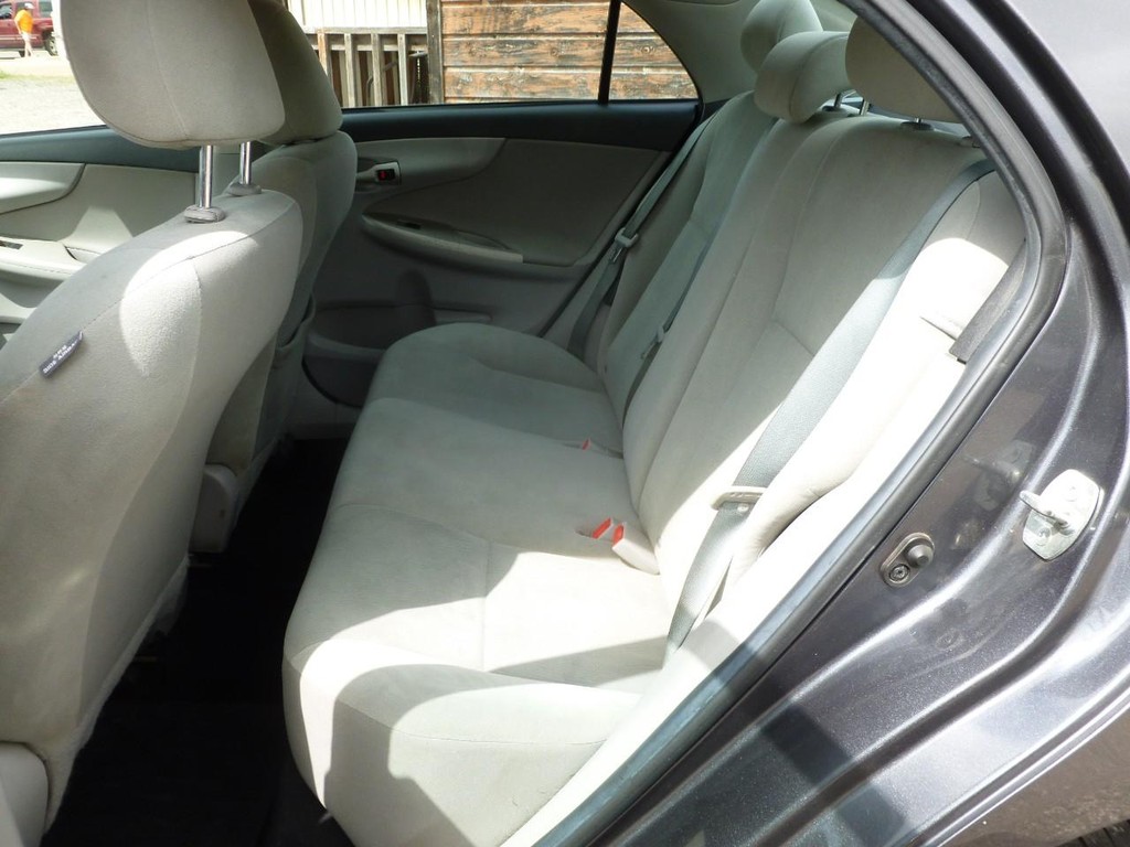 Toyota Corolla Vehicle Image 07