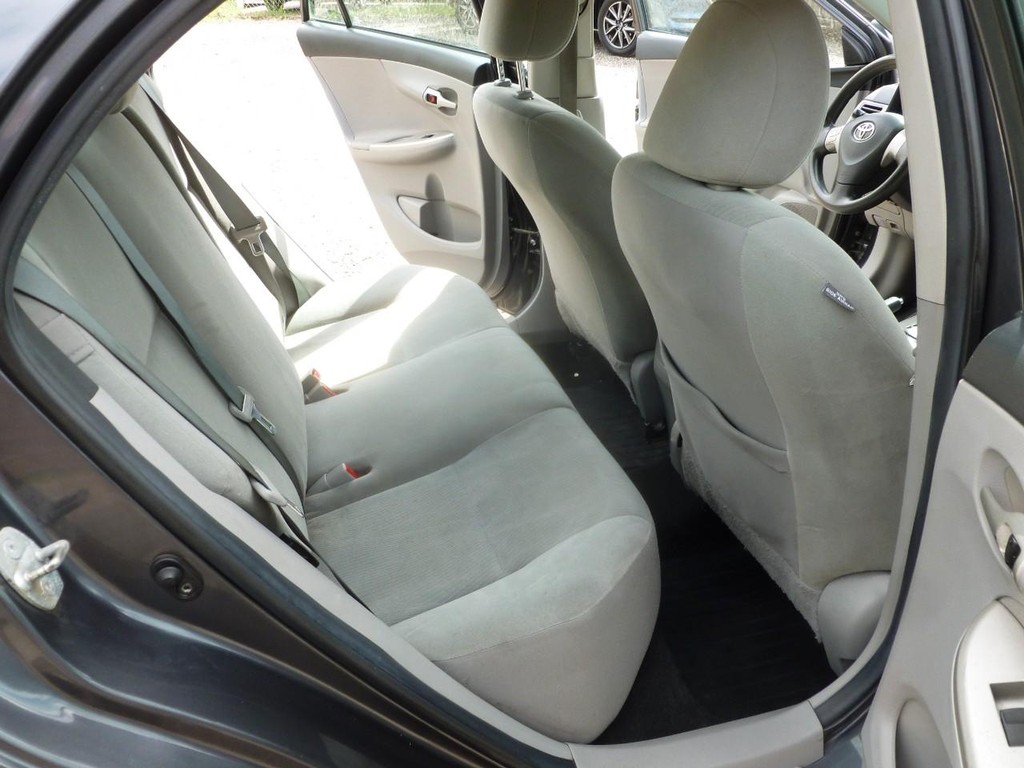 Toyota Corolla Vehicle Image 20