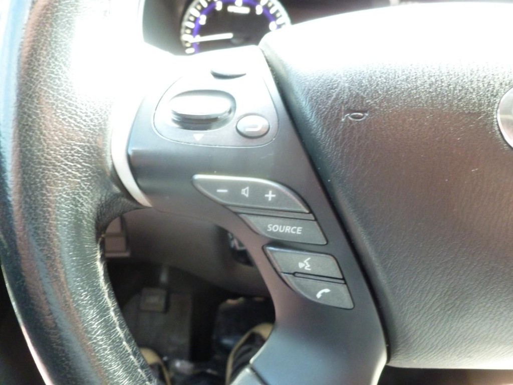 INFINITI QX60 Vehicle Image 12