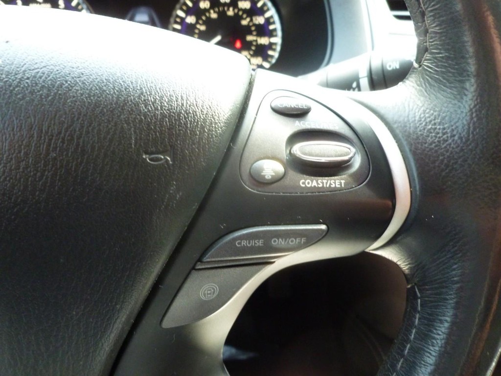 INFINITI QX60 Vehicle Image 13