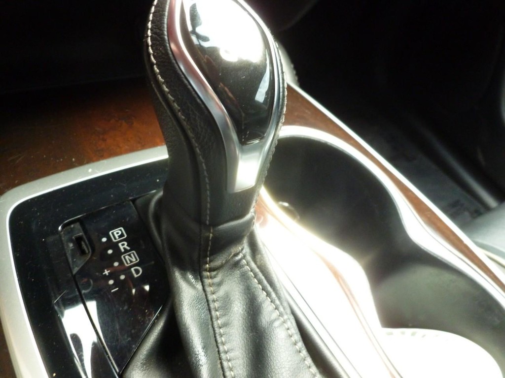 INFINITI QX60 Vehicle Image 17