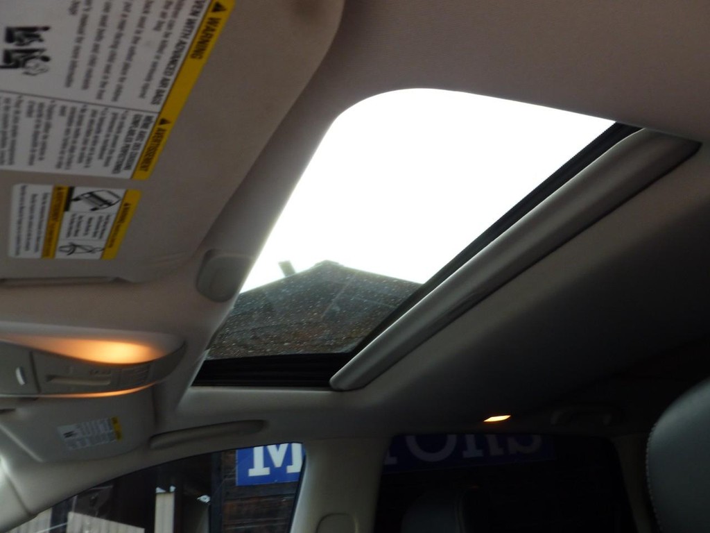 INFINITI QX60 Vehicle Image 20