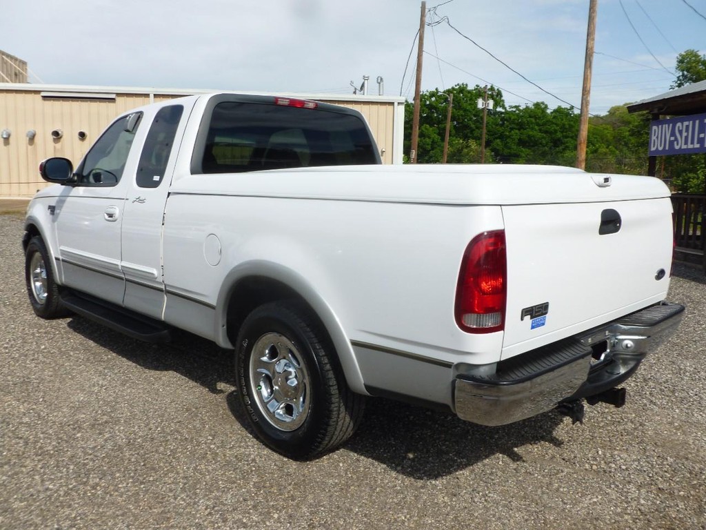 Ford F-150 Vehicle Image 02