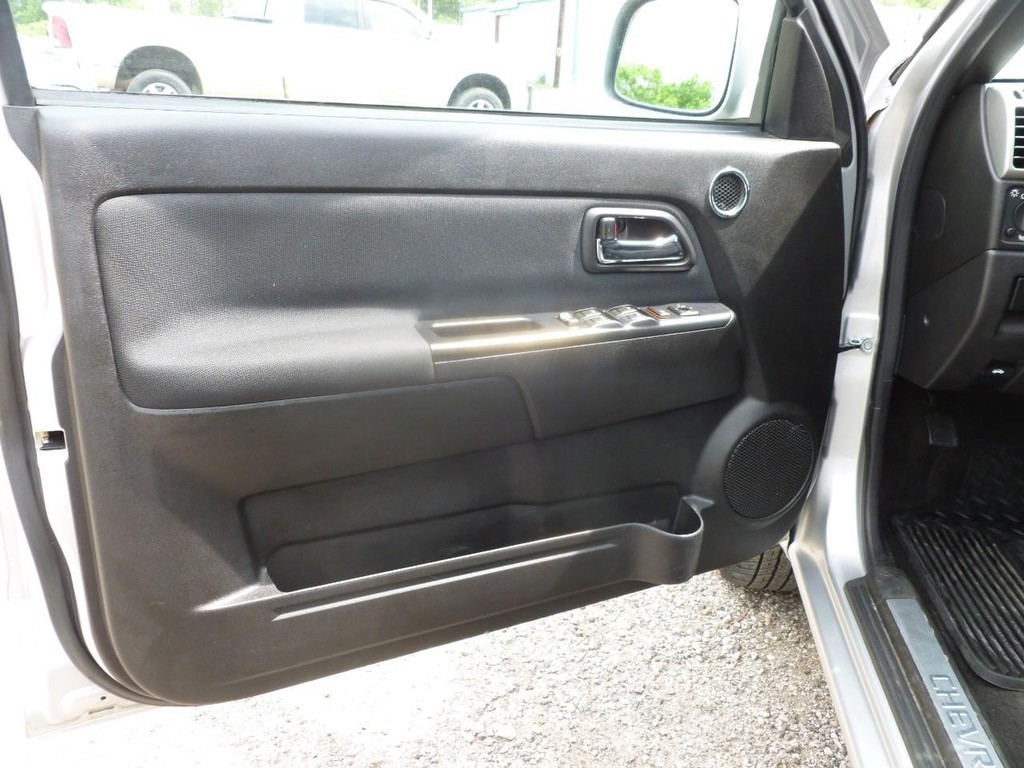 Chevrolet Colorado Vehicle Image 13