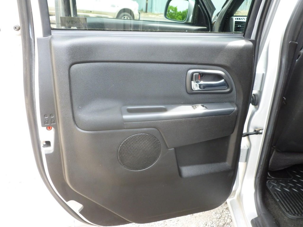 Chevrolet Colorado Vehicle Image 14