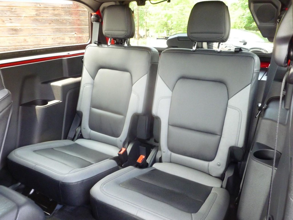 Ford Bronco Vehicle Full-screen Gallery Image 18