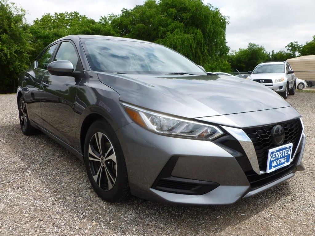 Nissan Sentra Vehicle Full-screen Gallery Image 04