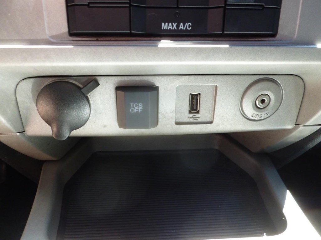 Ford Escape Vehicle Full-screen Gallery Image 14