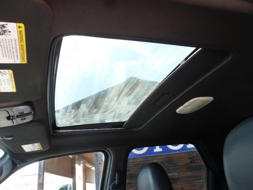 Ford Escape Vehicle Full-screen Gallery Image 17