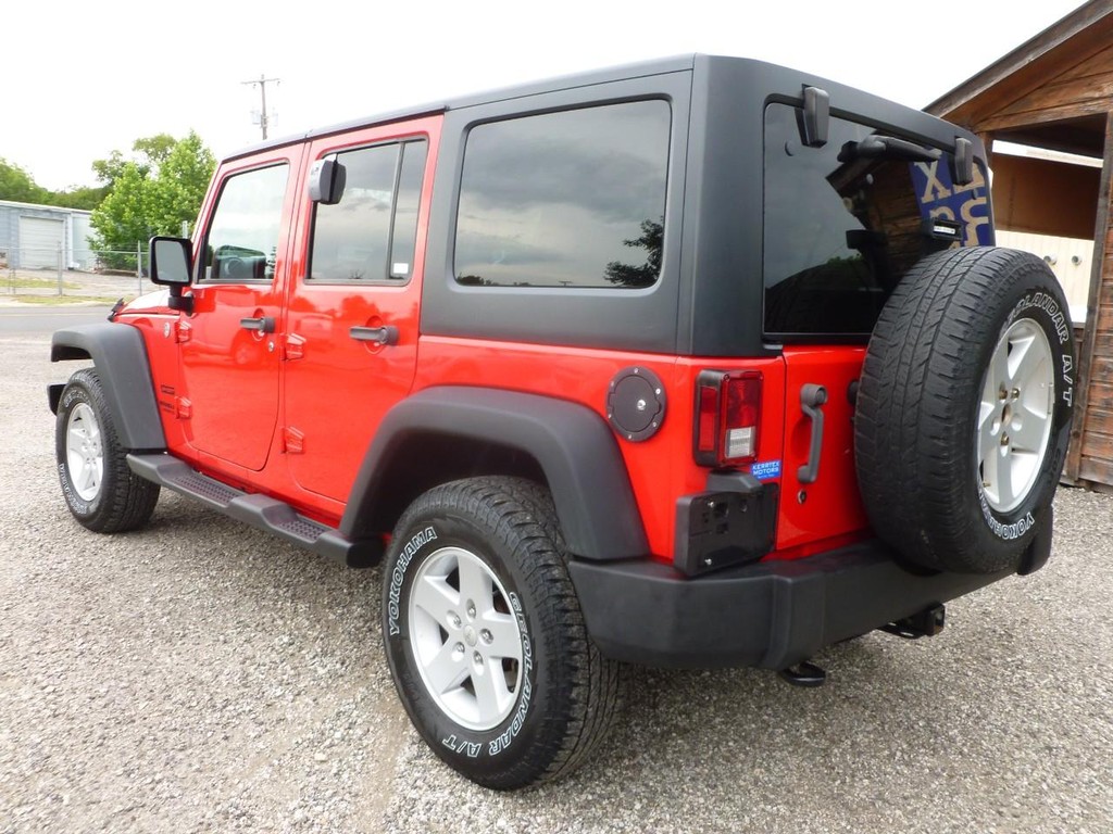Jeep Wrangler Unlimited Vehicle Image 02
