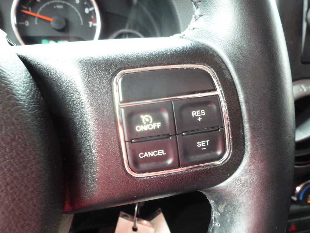 Jeep Wrangler Unlimited Vehicle Image 11