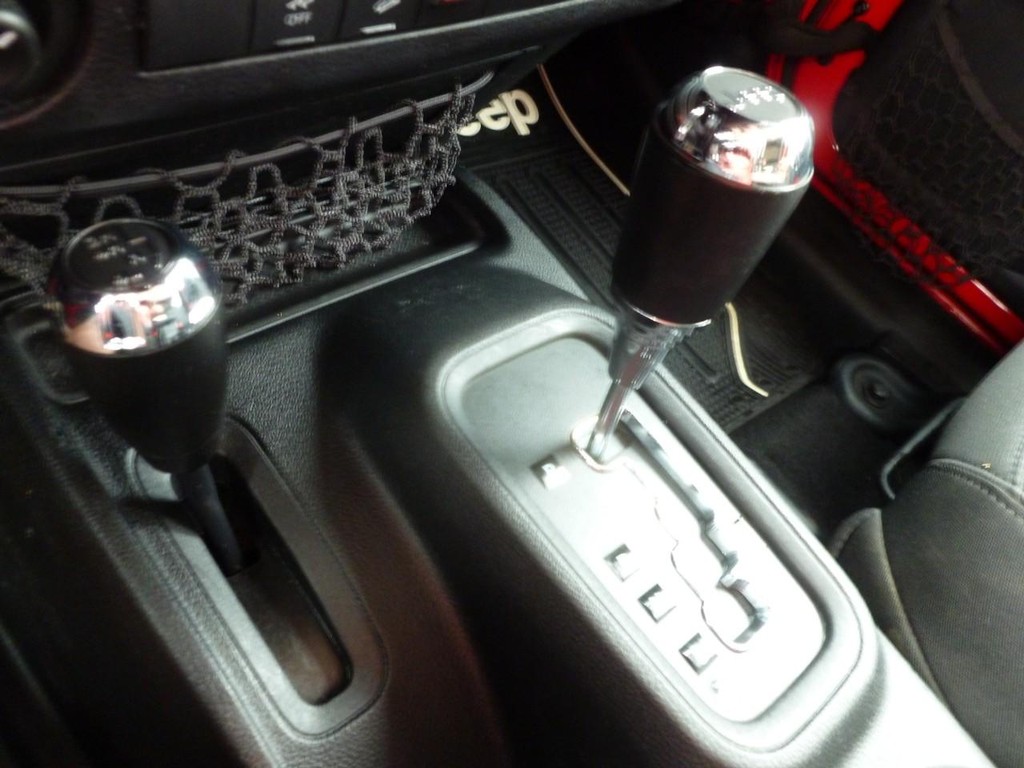 Jeep Wrangler Unlimited Vehicle Image 15