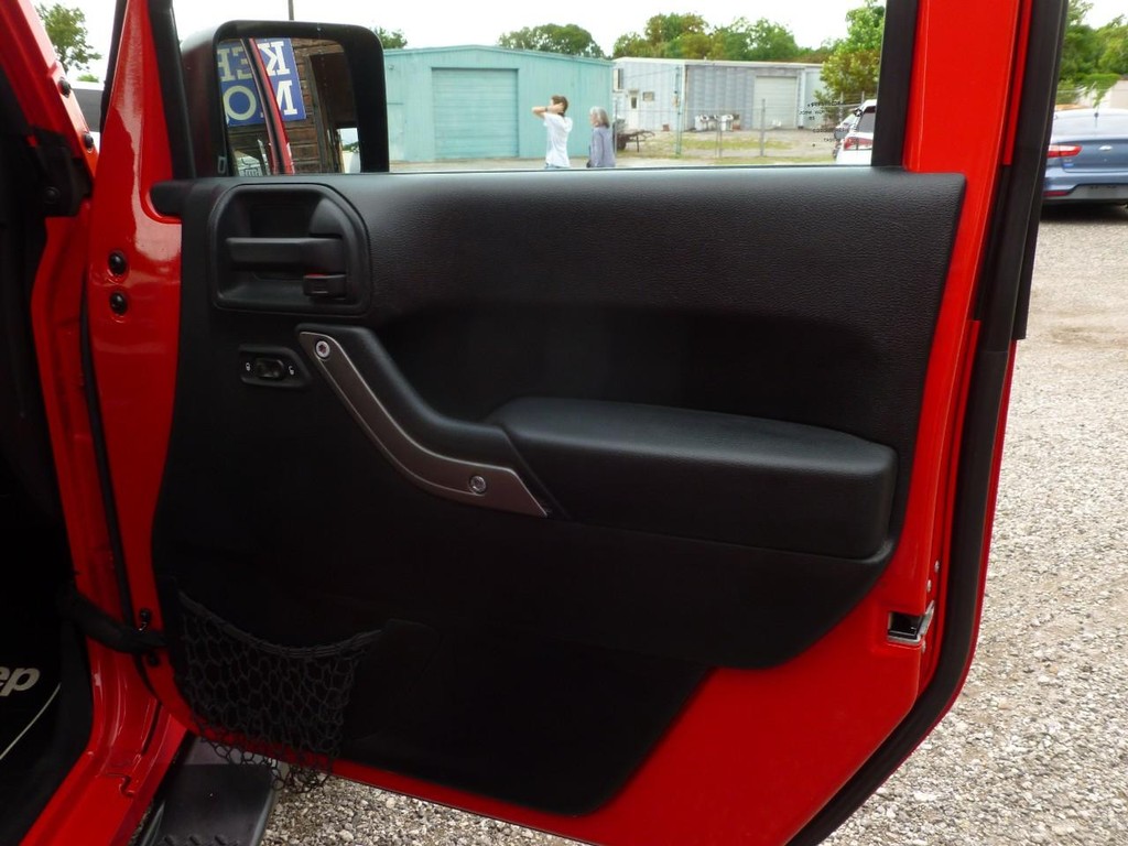 Jeep Wrangler Unlimited Vehicle Image 20