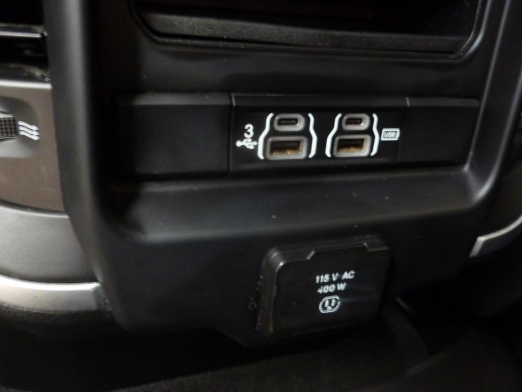 Ram 1500 Vehicle Image 14