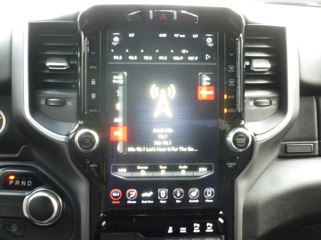 Ram 1500 Vehicle Image 15