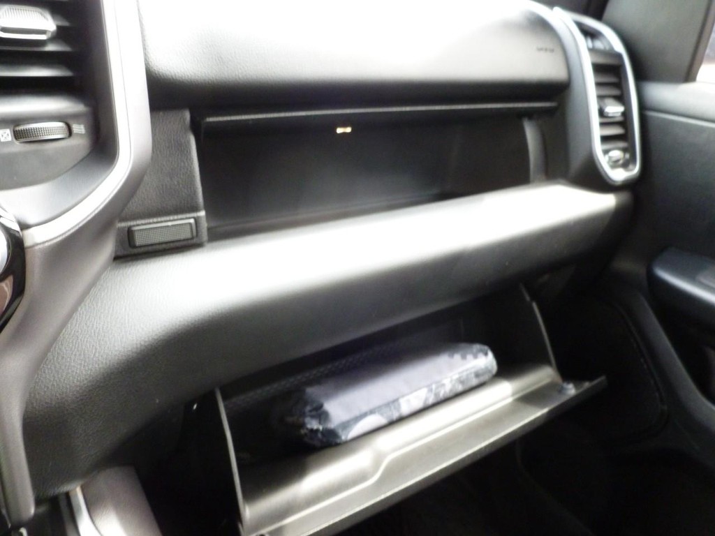 Ram 1500 Vehicle Image 19