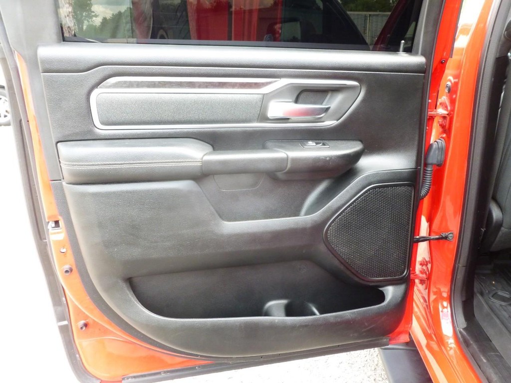 Ram 1500 Vehicle Image 26