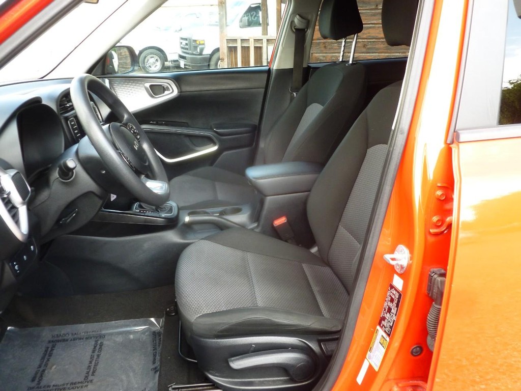 Kia Soul Vehicle Full-screen Gallery Image 05