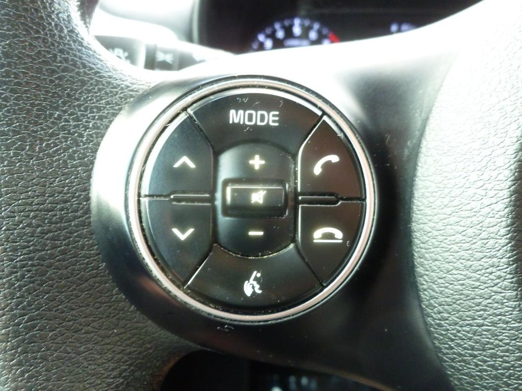 Kia Soul Vehicle Full-screen Gallery Image 11