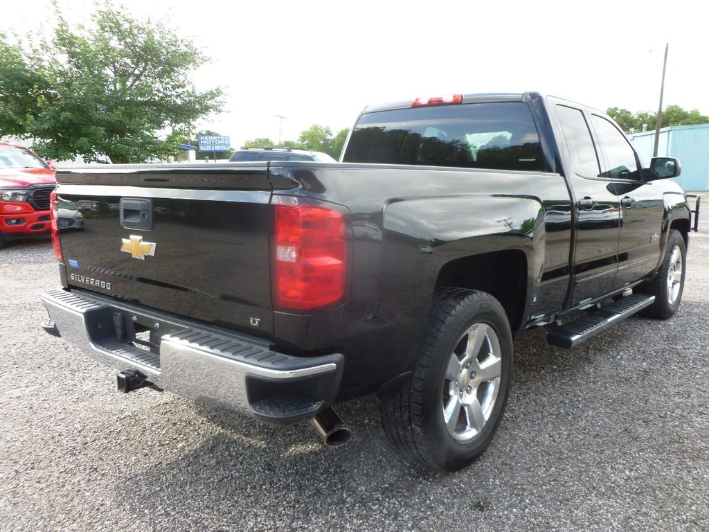Chevrolet Silverado 1500 Vehicle Full-screen Gallery Image 03