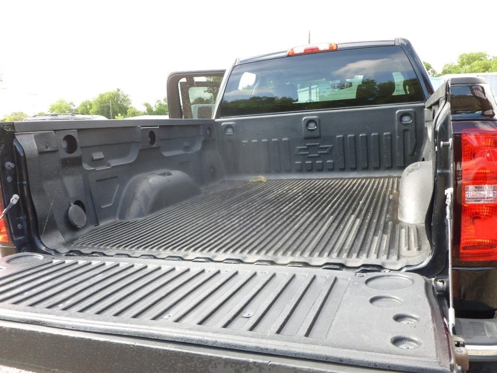 Chevrolet Silverado 1500 Vehicle Full-screen Gallery Image 23
