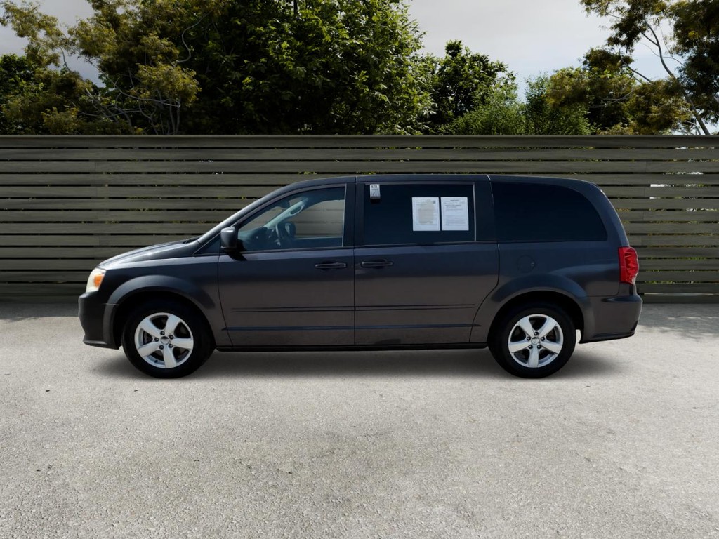 Dodge Grand Caravan Vehicle Full-screen Gallery Image 02