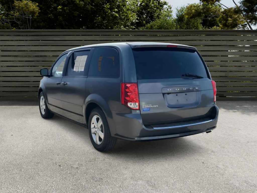Dodge Grand Caravan Vehicle Full-screen Gallery Image 03