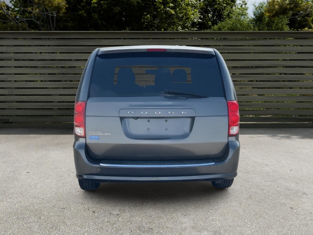 Dodge Grand Caravan Vehicle Full-screen Gallery Image 04