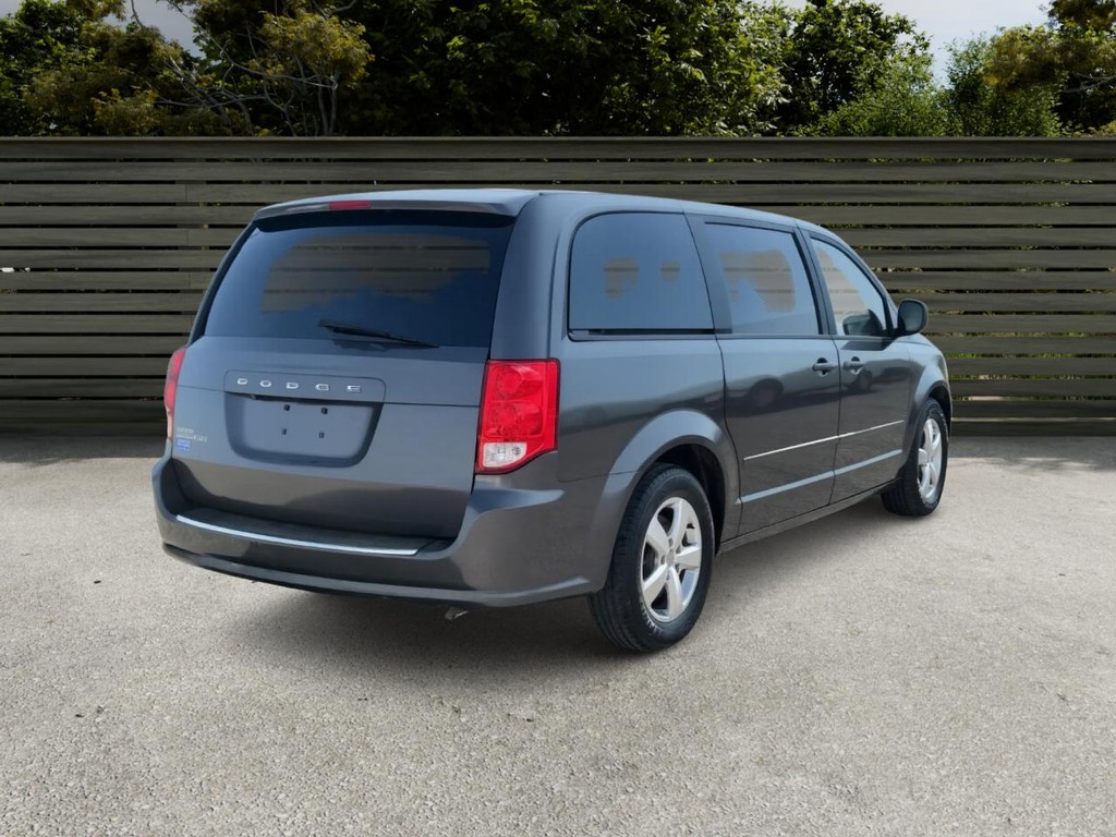 Dodge Grand Caravan Vehicle Full-screen Gallery Image 05