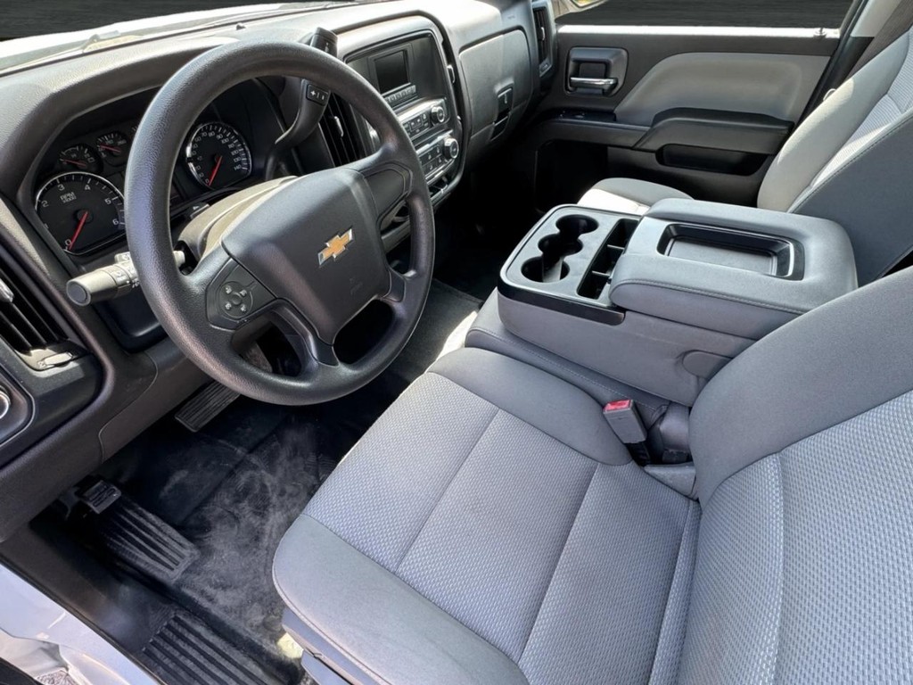 Chevrolet Silverado 1500 Vehicle Full-screen Gallery Image 09