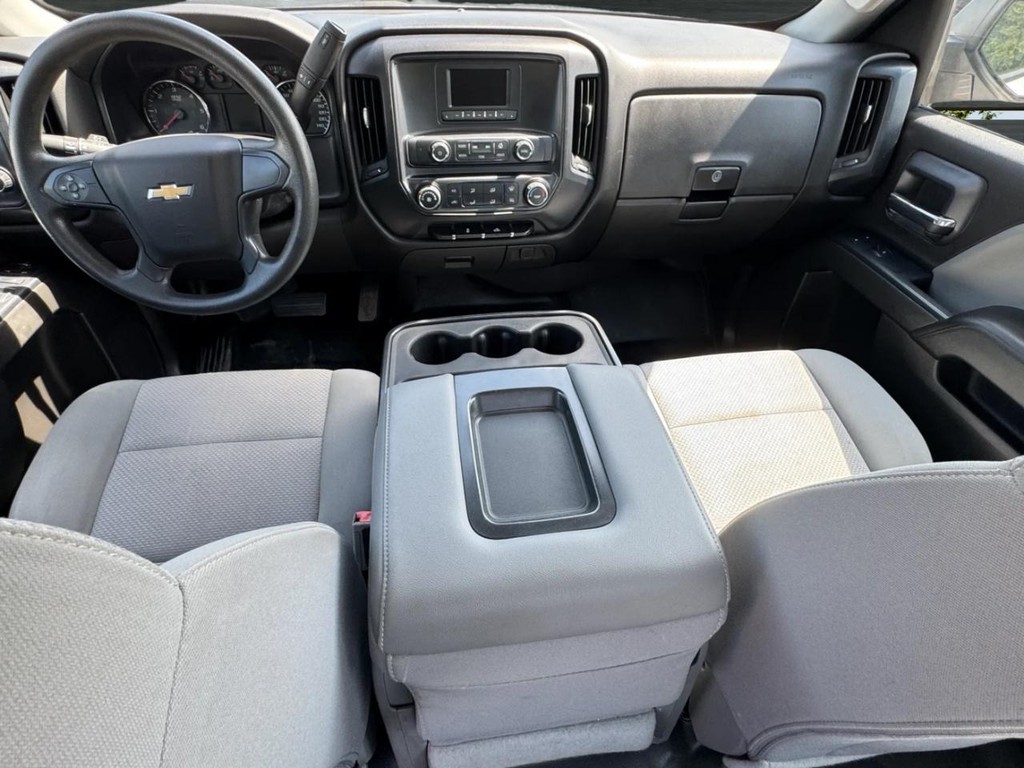 Chevrolet Silverado 1500 Vehicle Full-screen Gallery Image 10