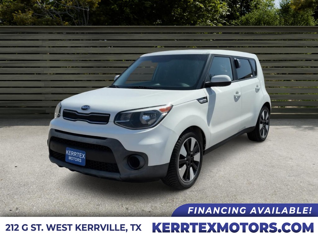 Kia Soul Vehicle Full-screen Gallery Image 01