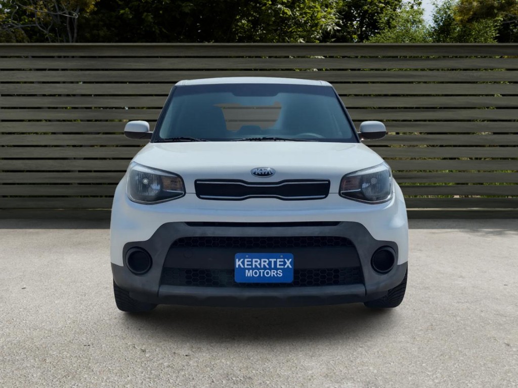 Kia Soul Vehicle Full-screen Gallery Image 08