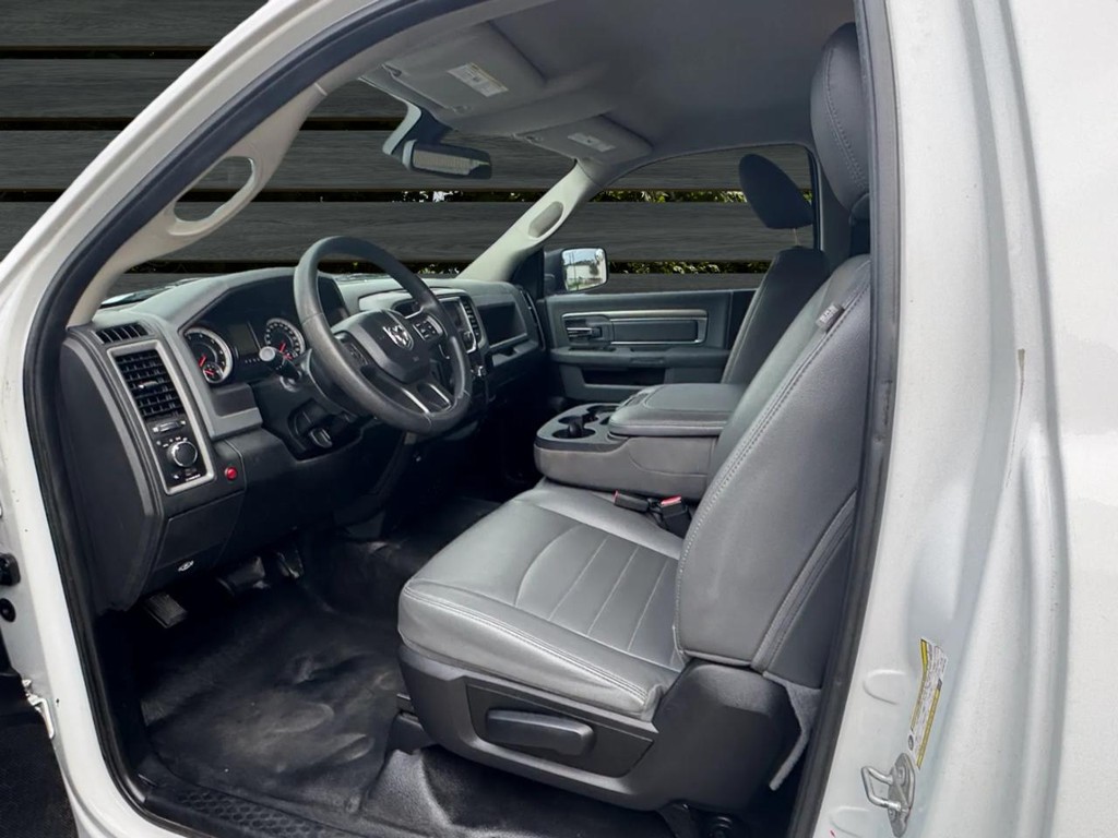 Ram 1500 Vehicle Image 03