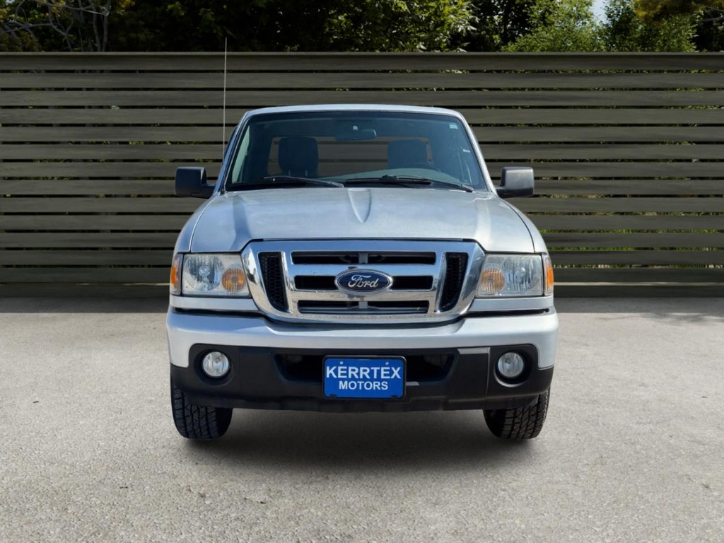 Ford Ranger Vehicle Full-screen Gallery Image 02