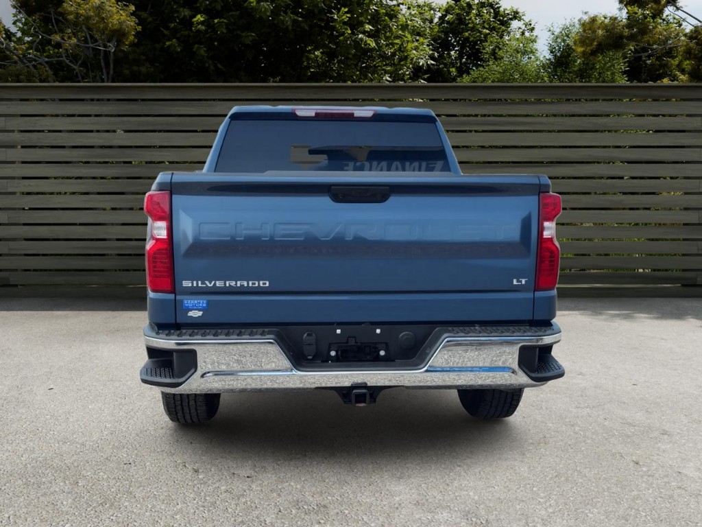Chevrolet Silverado 1500 Vehicle Full-screen Gallery Image 04