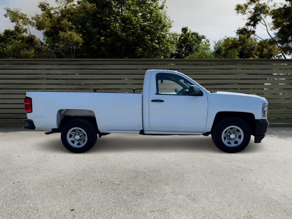 Chevrolet Silverado 1500 Vehicle Full-screen Gallery Image 04