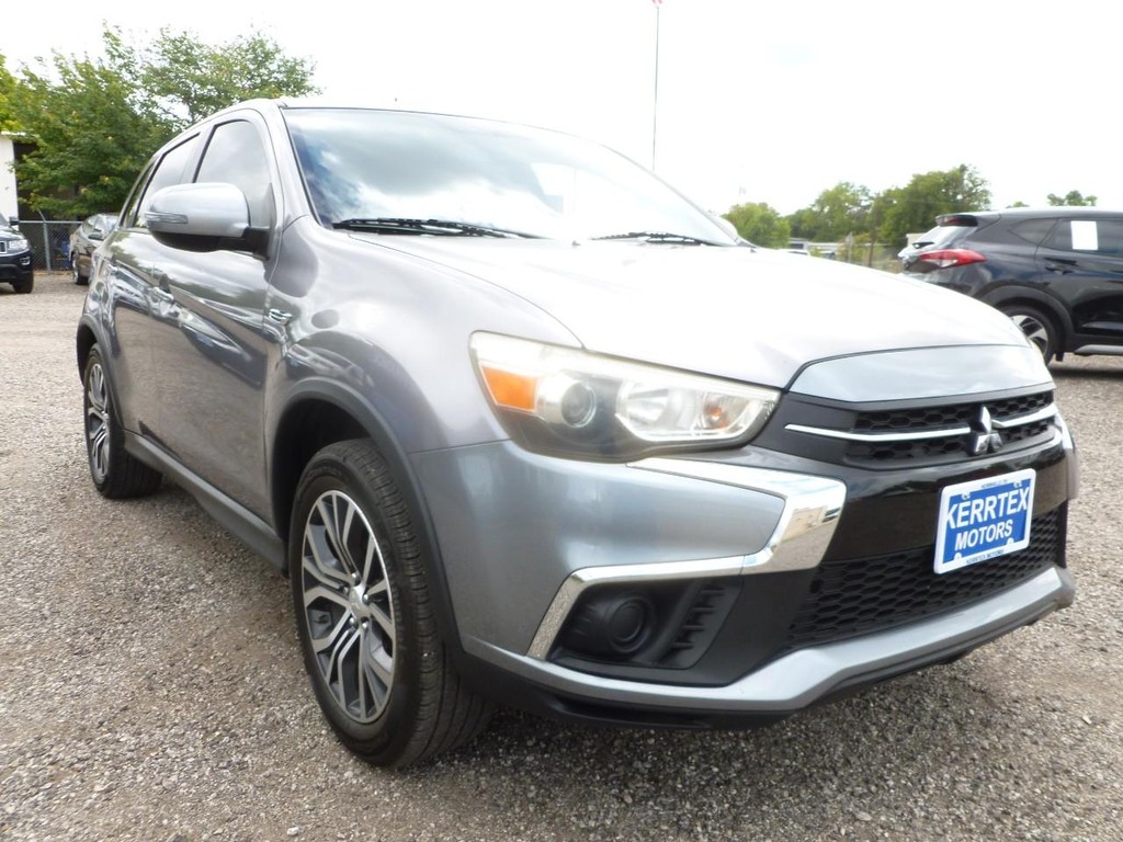 Mitsubishi Outlander Sport Vehicle Image 05