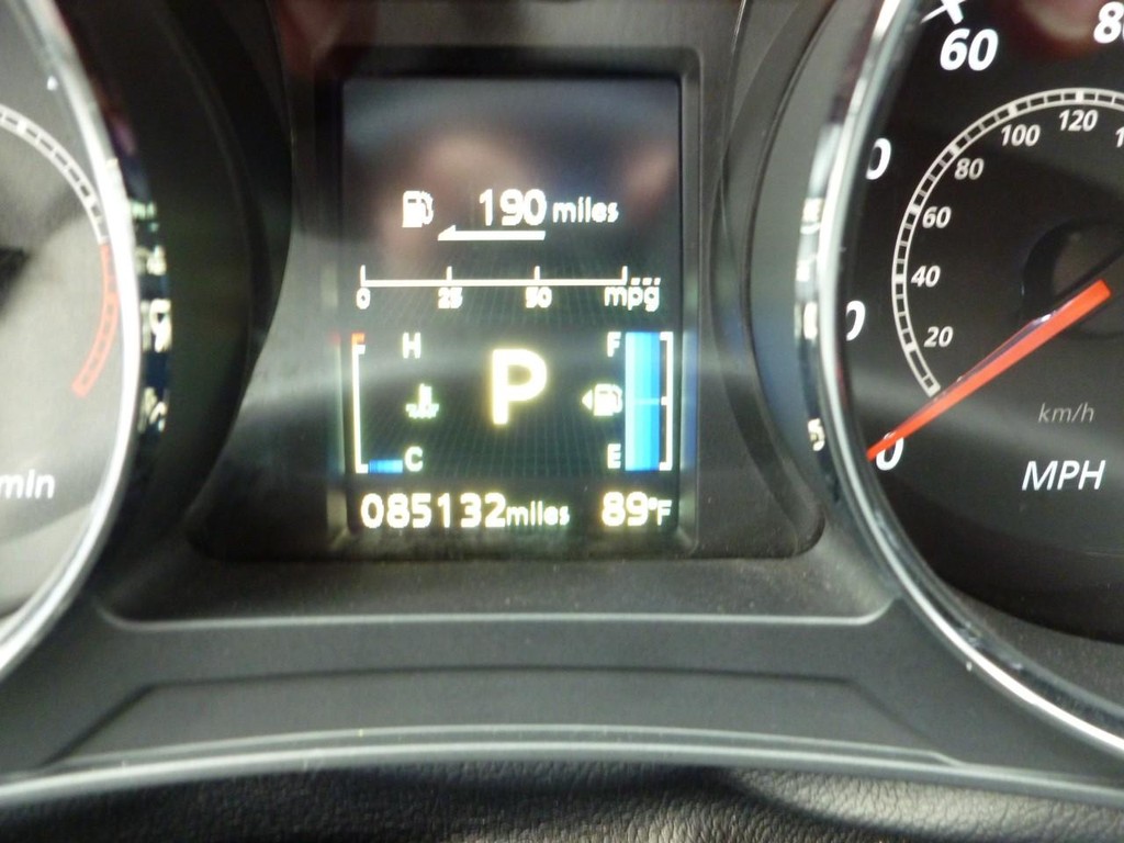 Mitsubishi Outlander Sport Vehicle Image 10