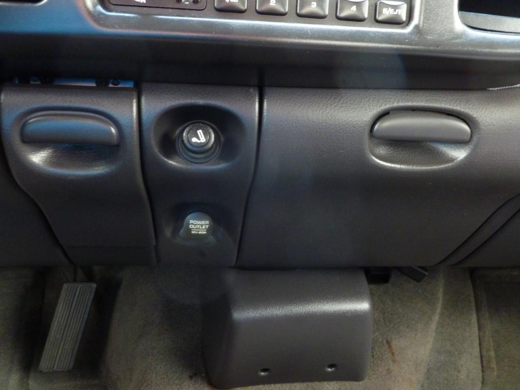 Dodge Ram 1500 Vehicle Image 11