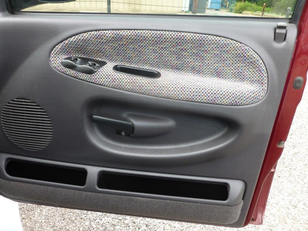 Dodge Ram 1500 Vehicle Image 17