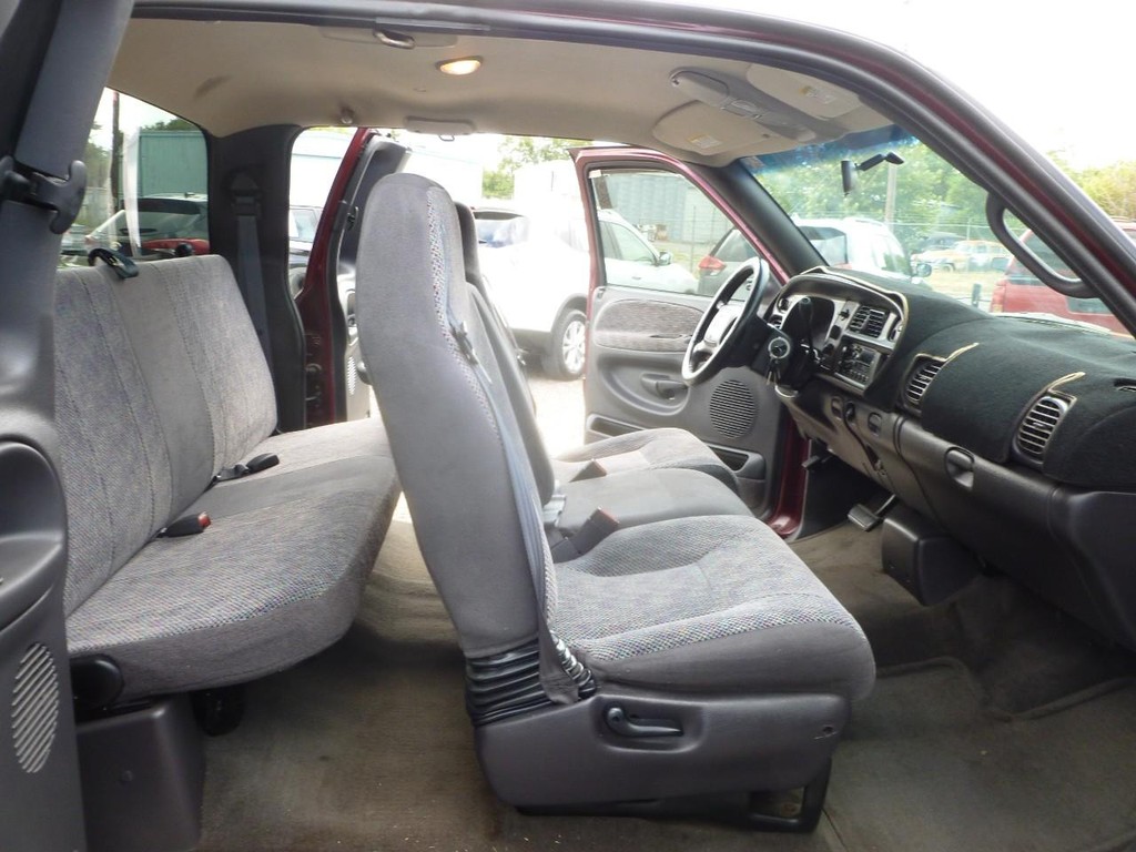 Dodge Ram 1500 Vehicle Image 18