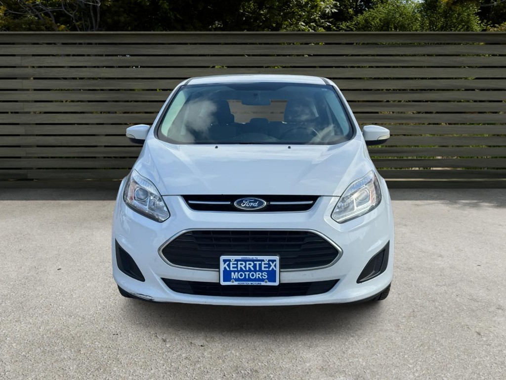 Ford C-Max Hybrid Vehicle Full-screen Gallery Image 05